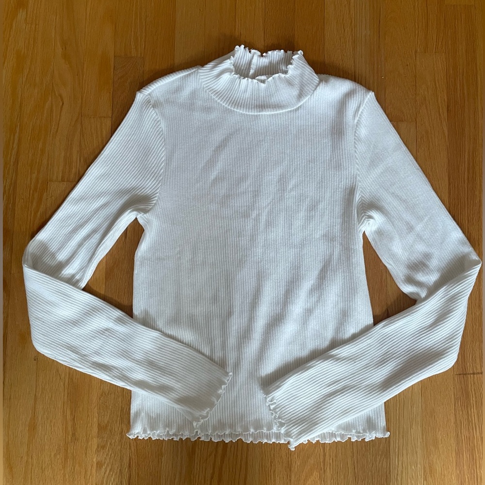 American Eagle White Mock Neck Shirt